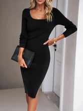 Carregar imagem no visualizador da galeria, Elegant Ribbed Midi Dress with Side Slit
